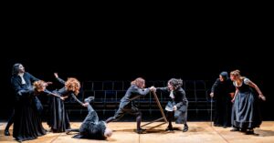 La troupe du nouveau théâtre populaire